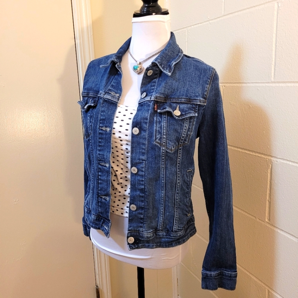 EUC Levi's Jean Jacket